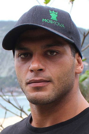 Ricardo Arona backdrop