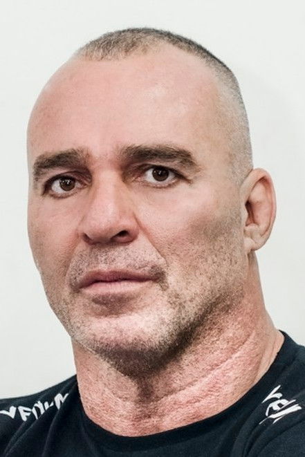 Hugo Duarte backdrop