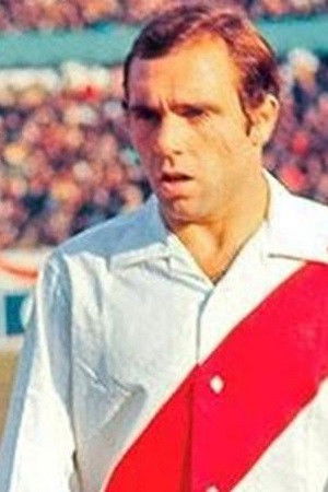 Daniel Onega backdrop