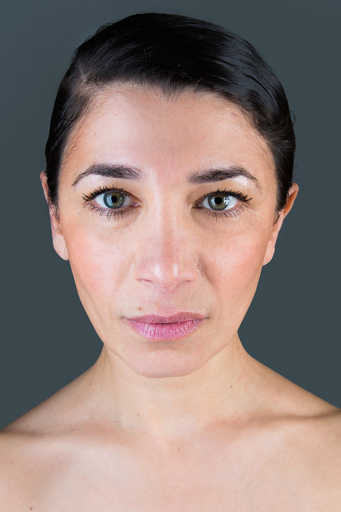 Ilknur Bahadir backdrop