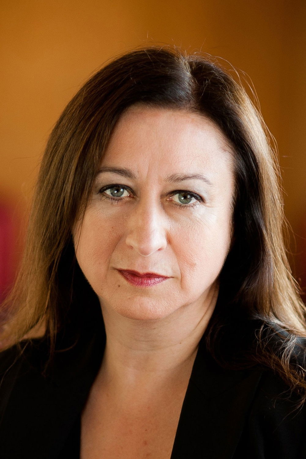 Simone Young backdrop