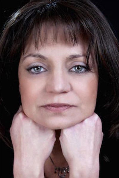 Serena Barone backdrop