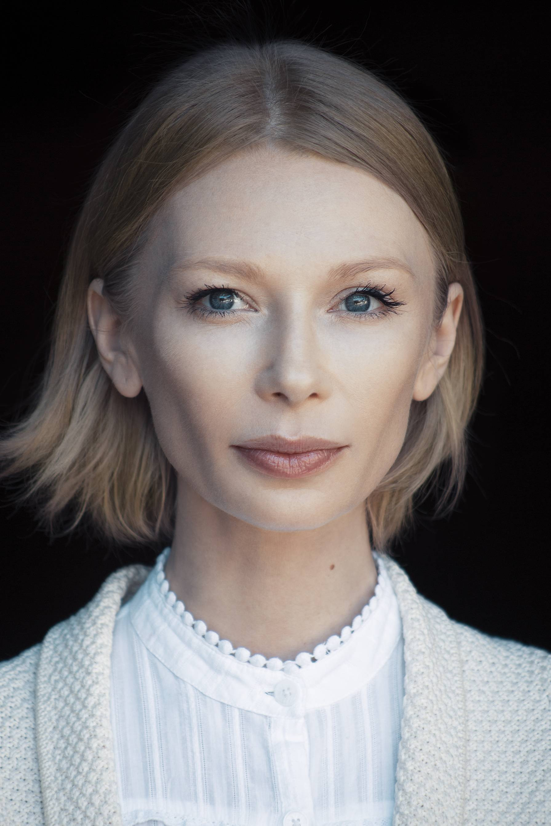 Erika Stasiuleviciute backdrop