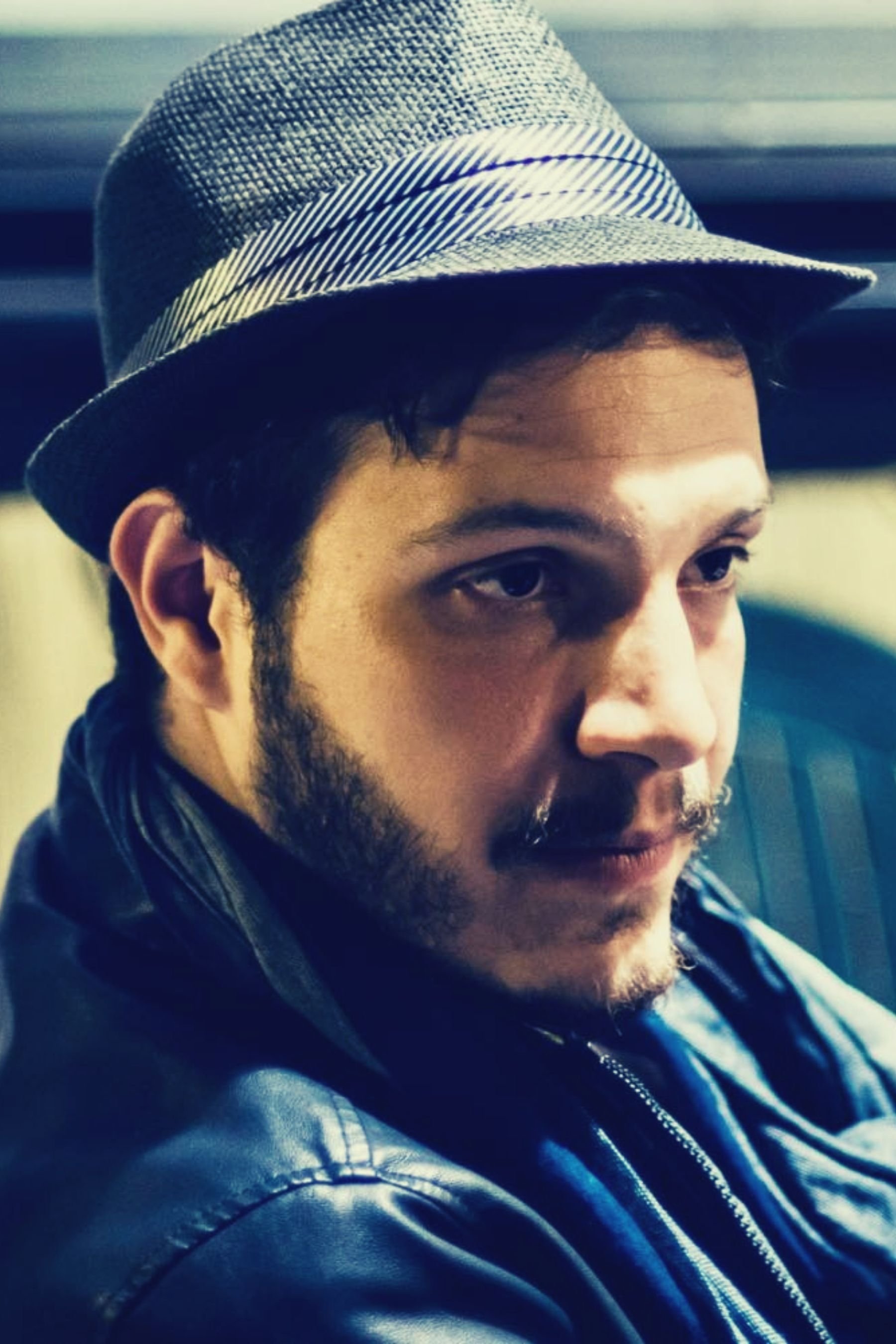 Riccardo Romano backdrop