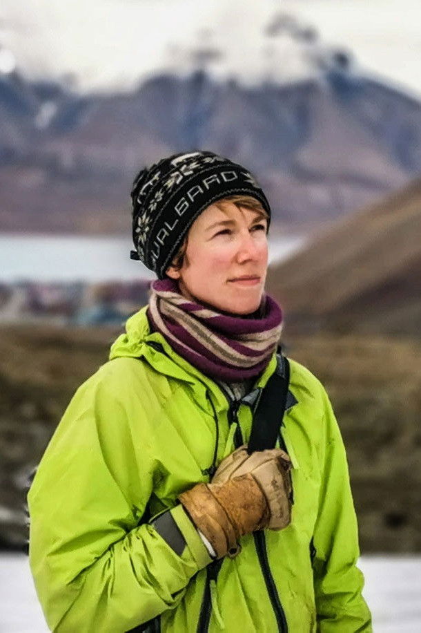 Heïdi Sevestre backdrop