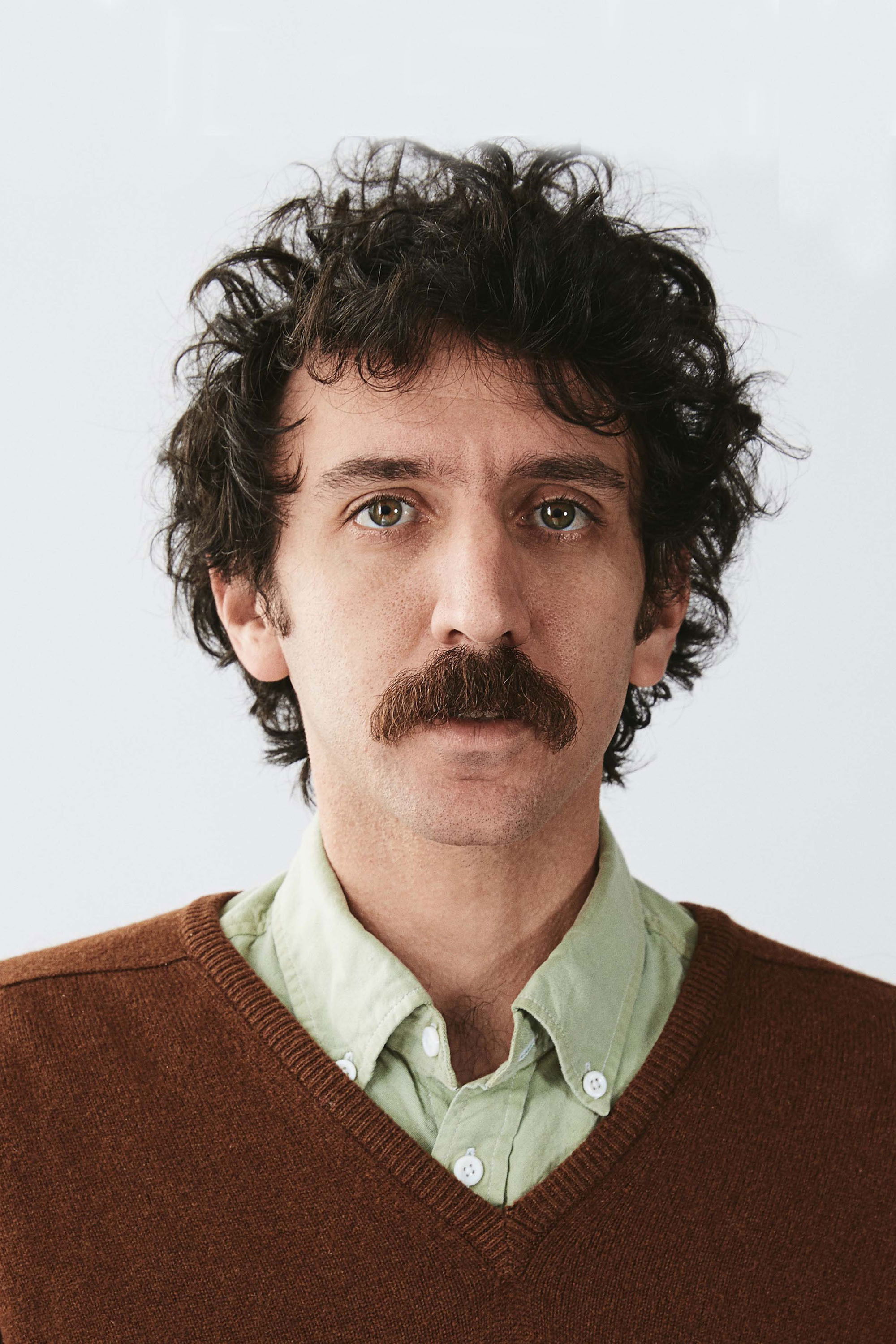 Aaron M. Fernandez Olson backdrop