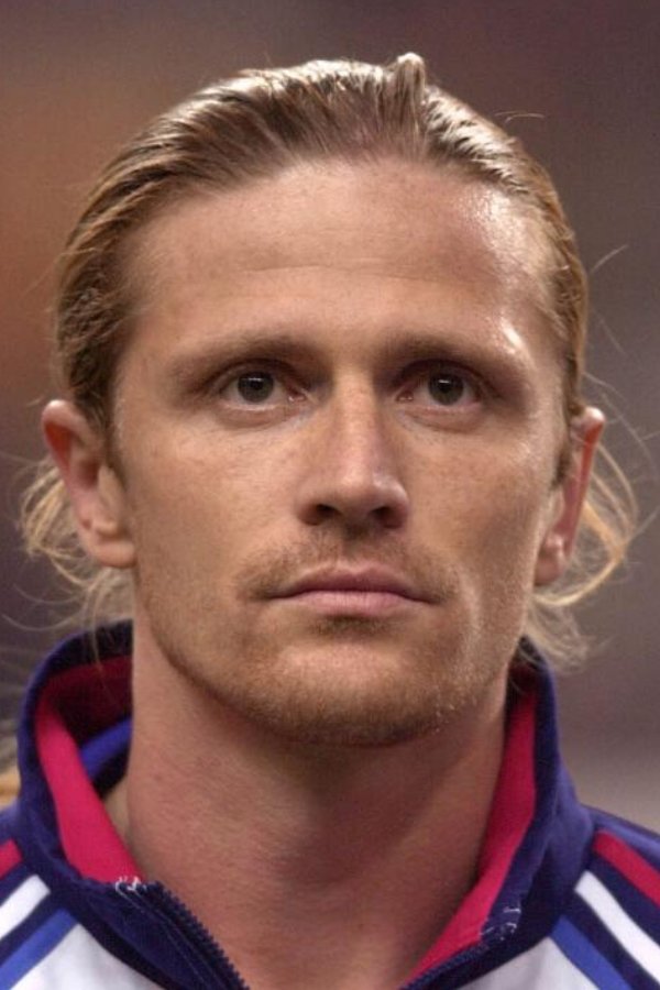 Emmanuel Petit backdrop