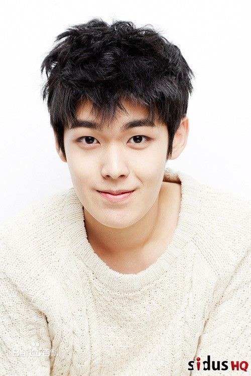 Kim Young-jae backdrop