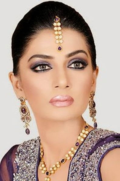 Iffat Rahim backdrop