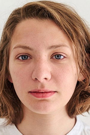 Sasha Krotkova backdrop