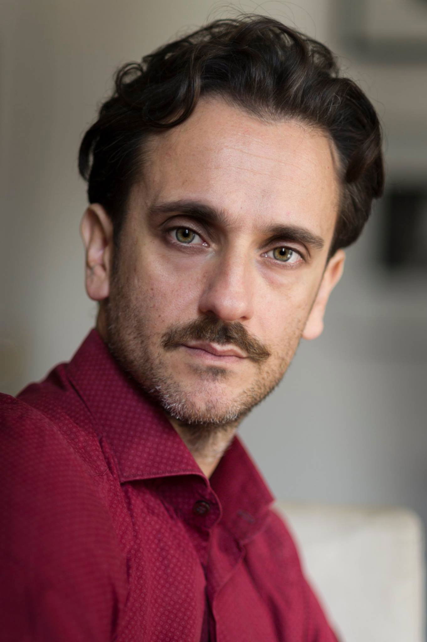 Luca Saccoia backdrop