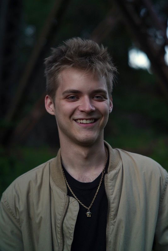 Alexander Shuryepov backdrop