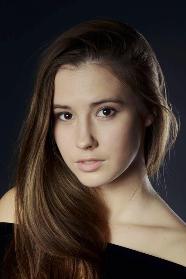 Viktoriia Levchenko backdrop