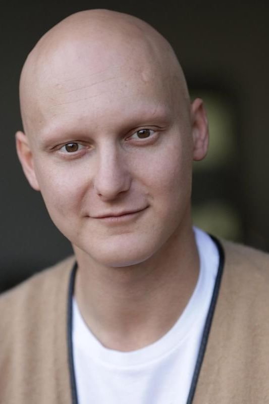 Samuel Giuranna backdrop