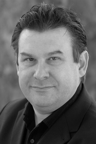 Paul Putner backdrop