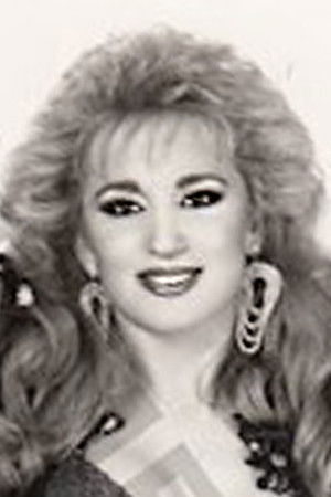 Yonca Yücel backdrop