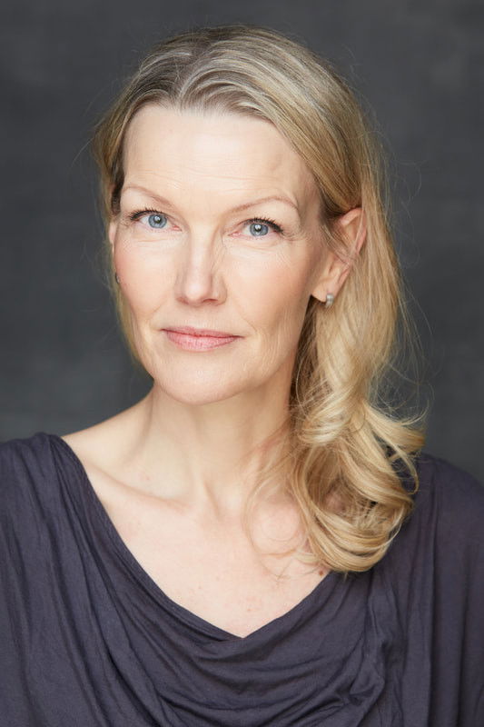 Satu Paavola backdrop