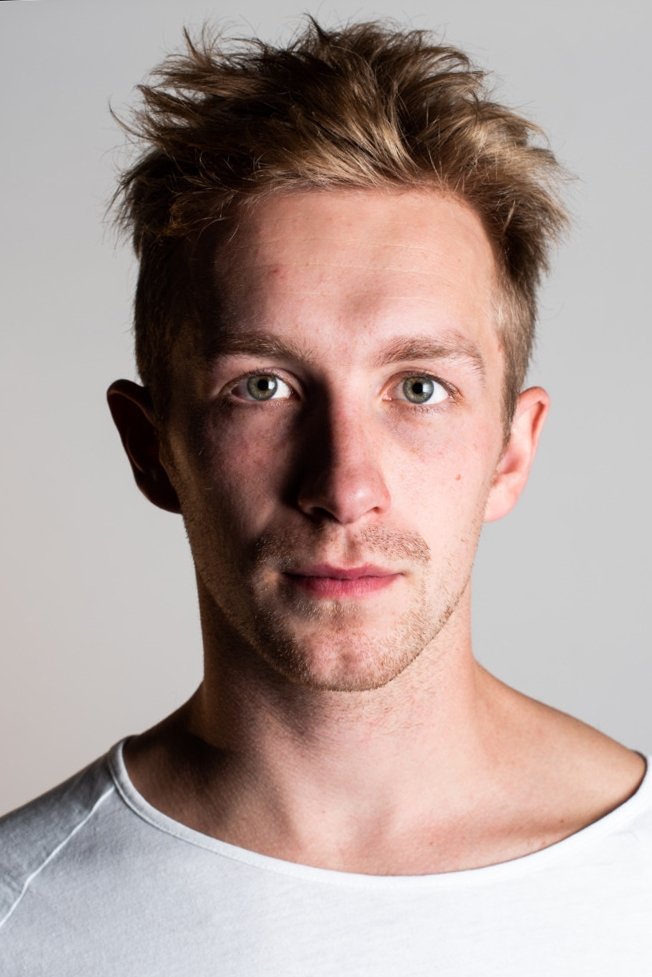 Mark Kristián Hochman backdrop