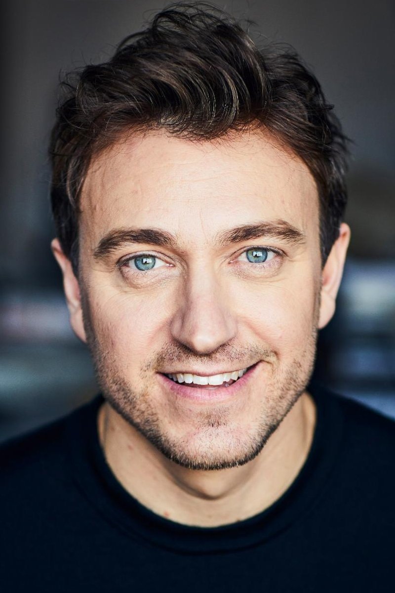 Benoît McGinnis backdrop