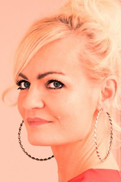 Henriette Thuesen backdrop