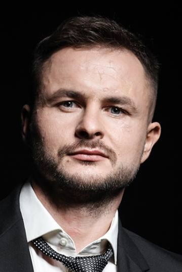 Roman Yasinovskyi backdrop