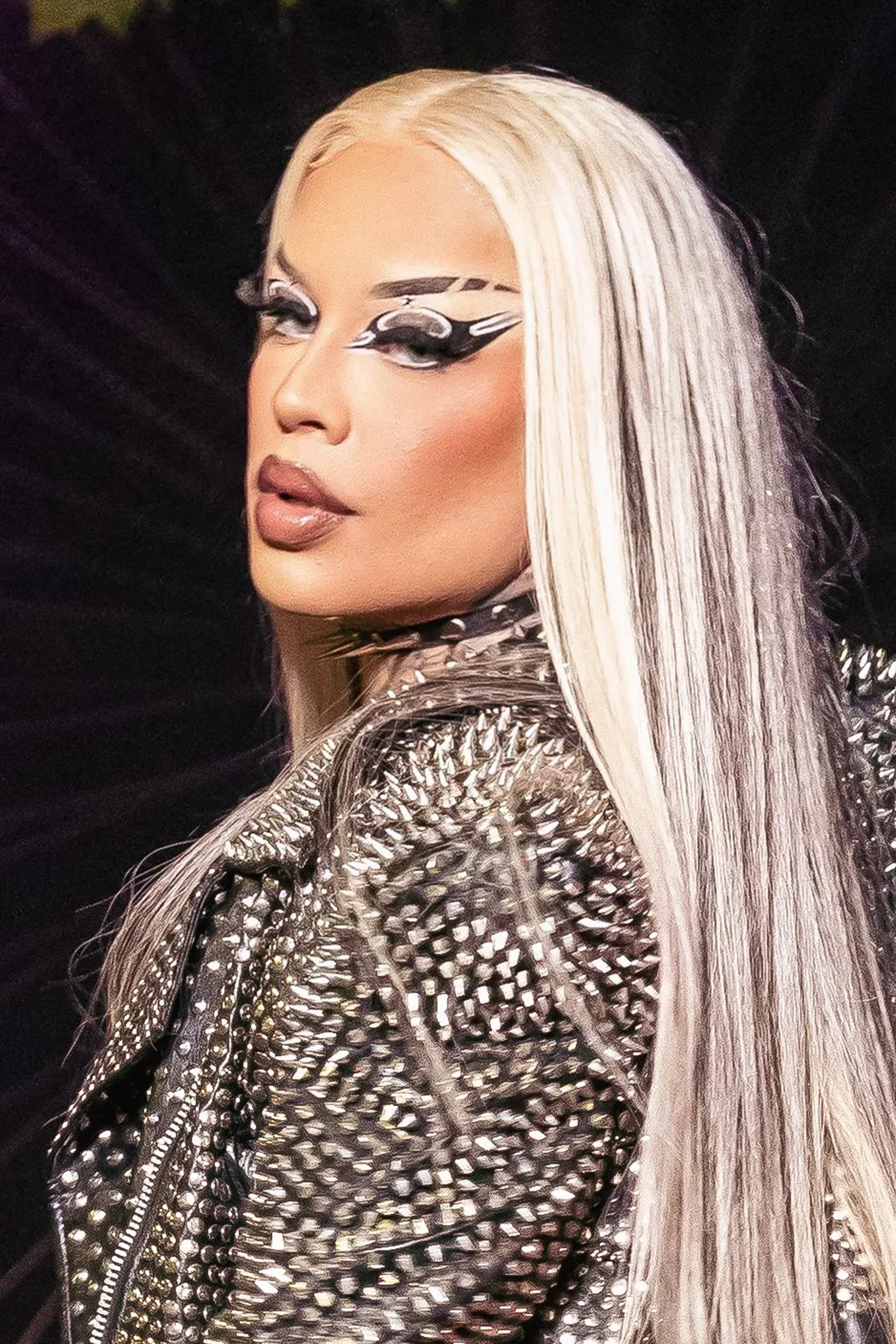 Gloria Groove backdrop