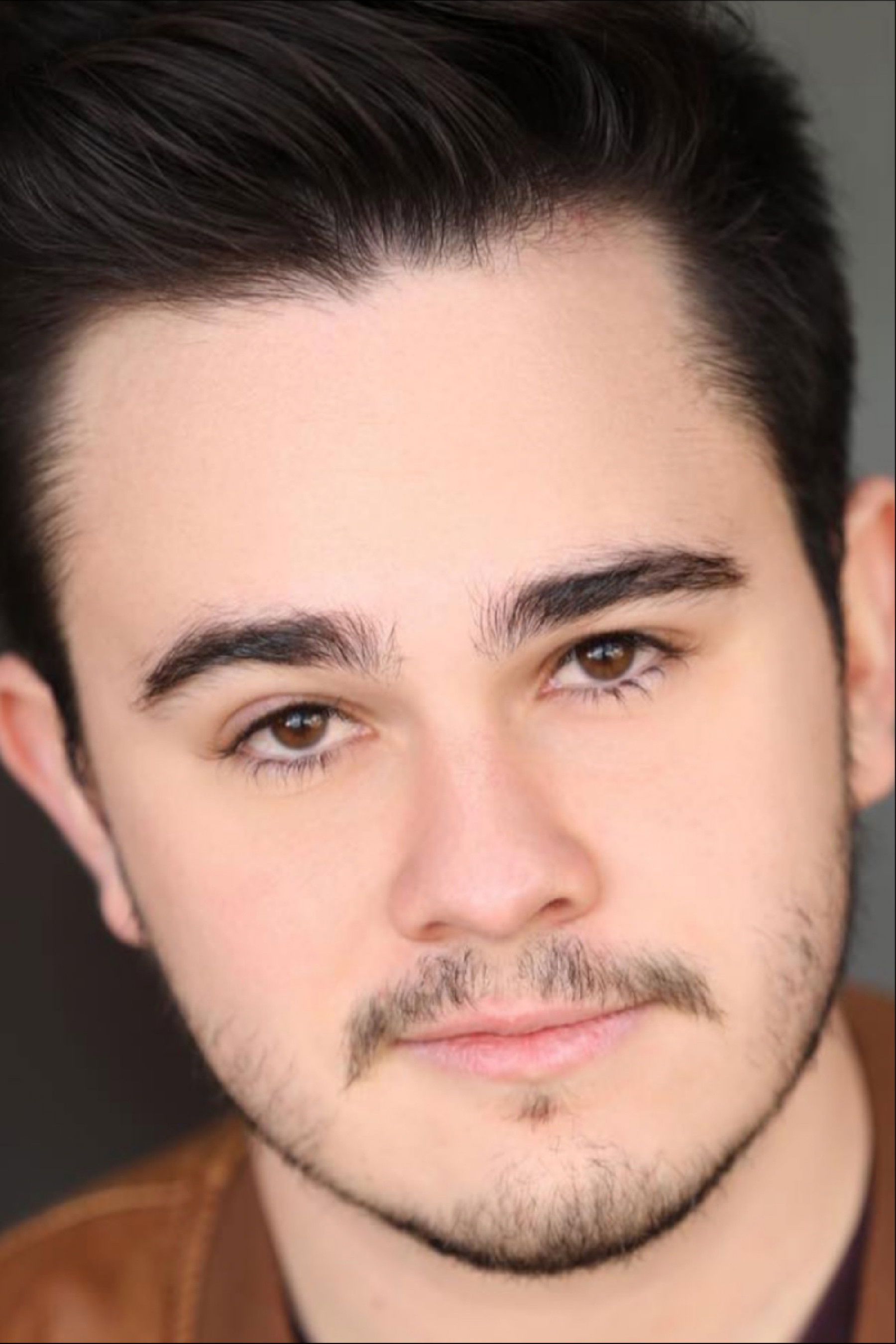 Arthur Avila backdrop