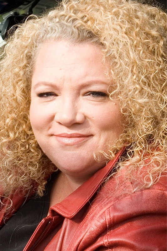 Danielle Bennett backdrop