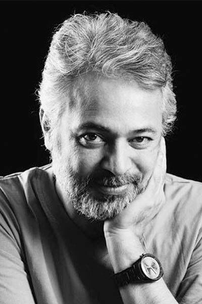 Hassan Joharchi backdrop