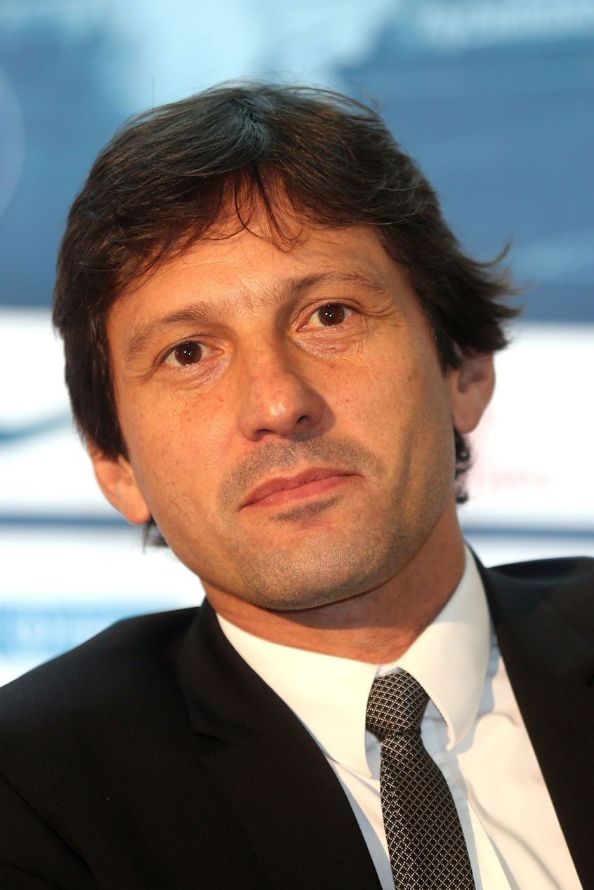 Leonardo Araújo backdrop