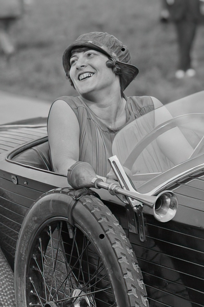 Marthe Ferrare backdrop