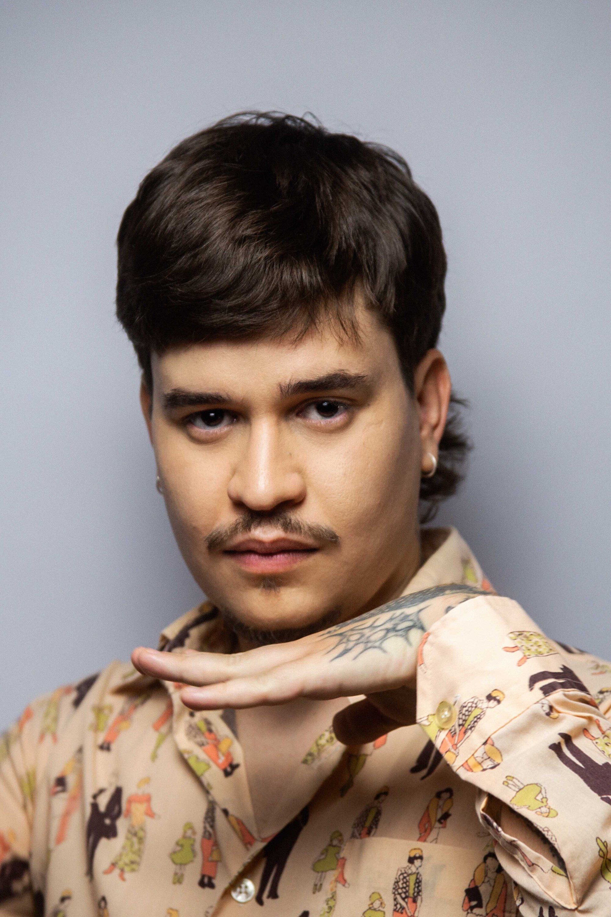 Lea Monteiro backdrop