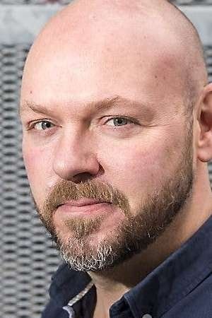 Jonas Schmidt backdrop