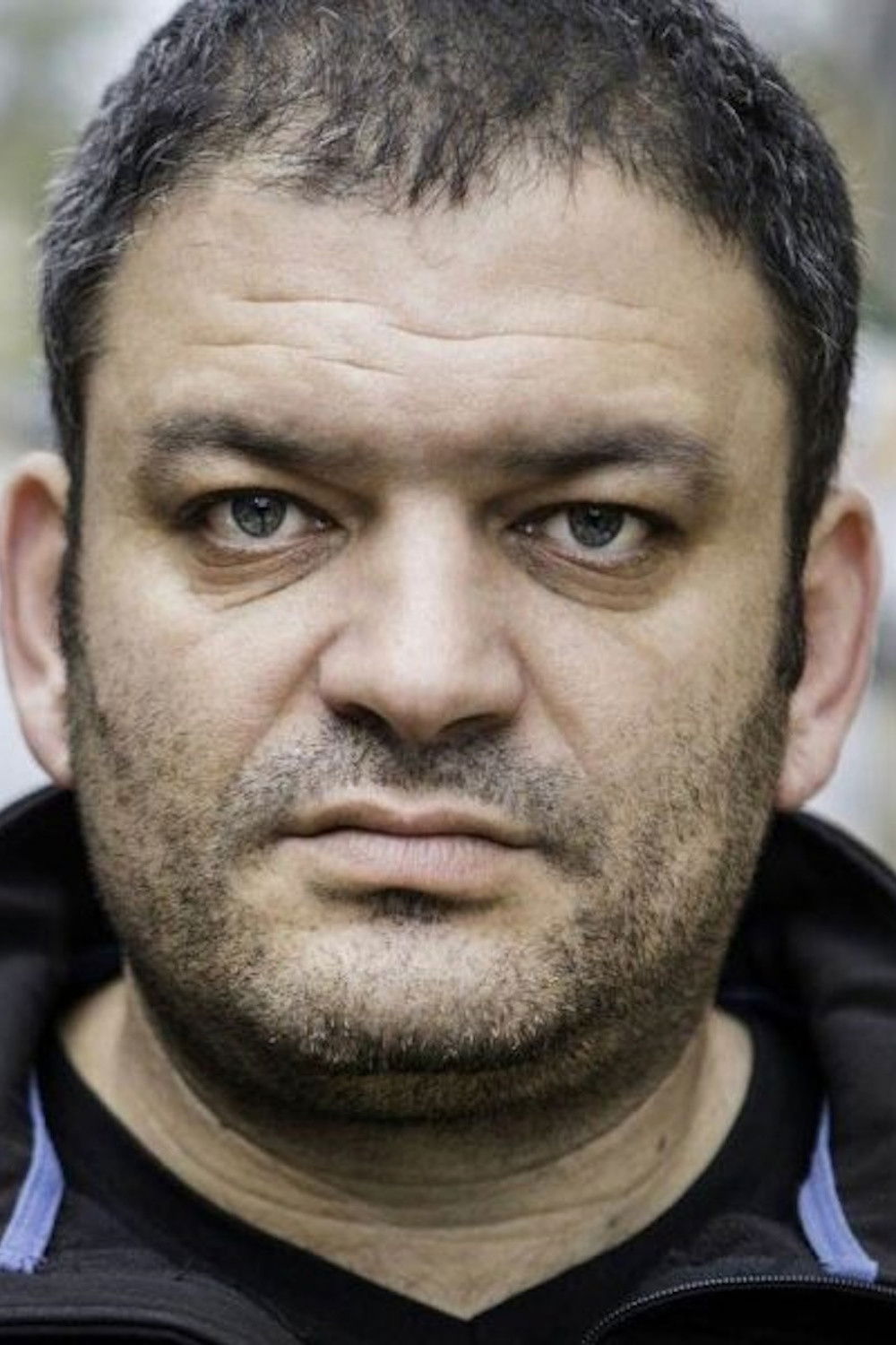 Shmulik Cohen backdrop