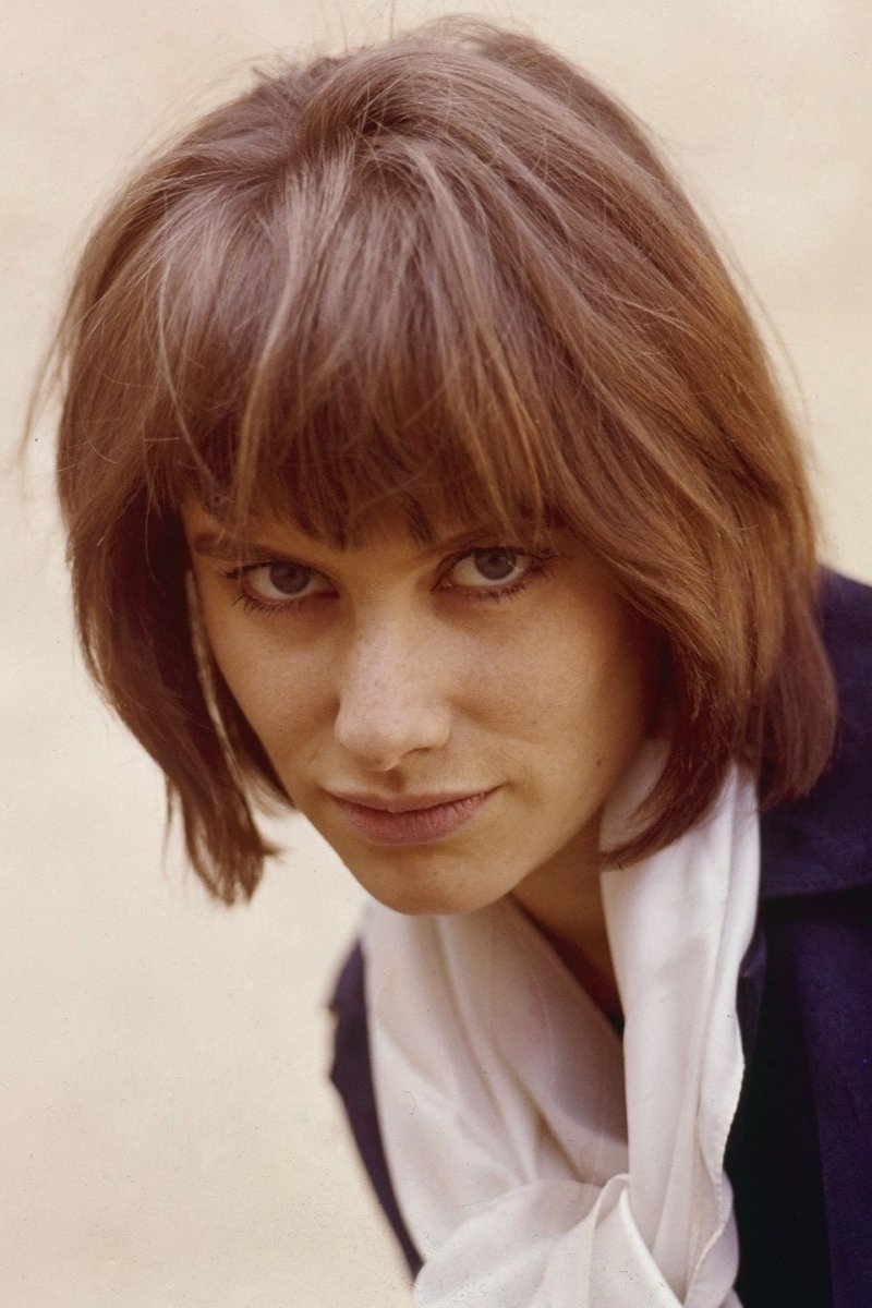 Essy Persson backdrop