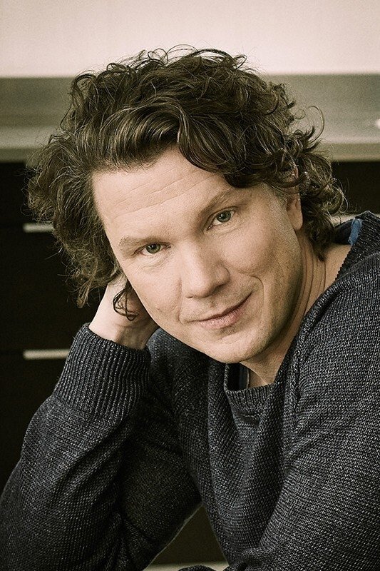 Stefan Thunberg backdrop