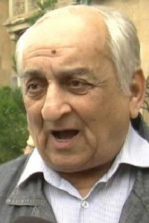 Gizo Gabeskiria backdrop