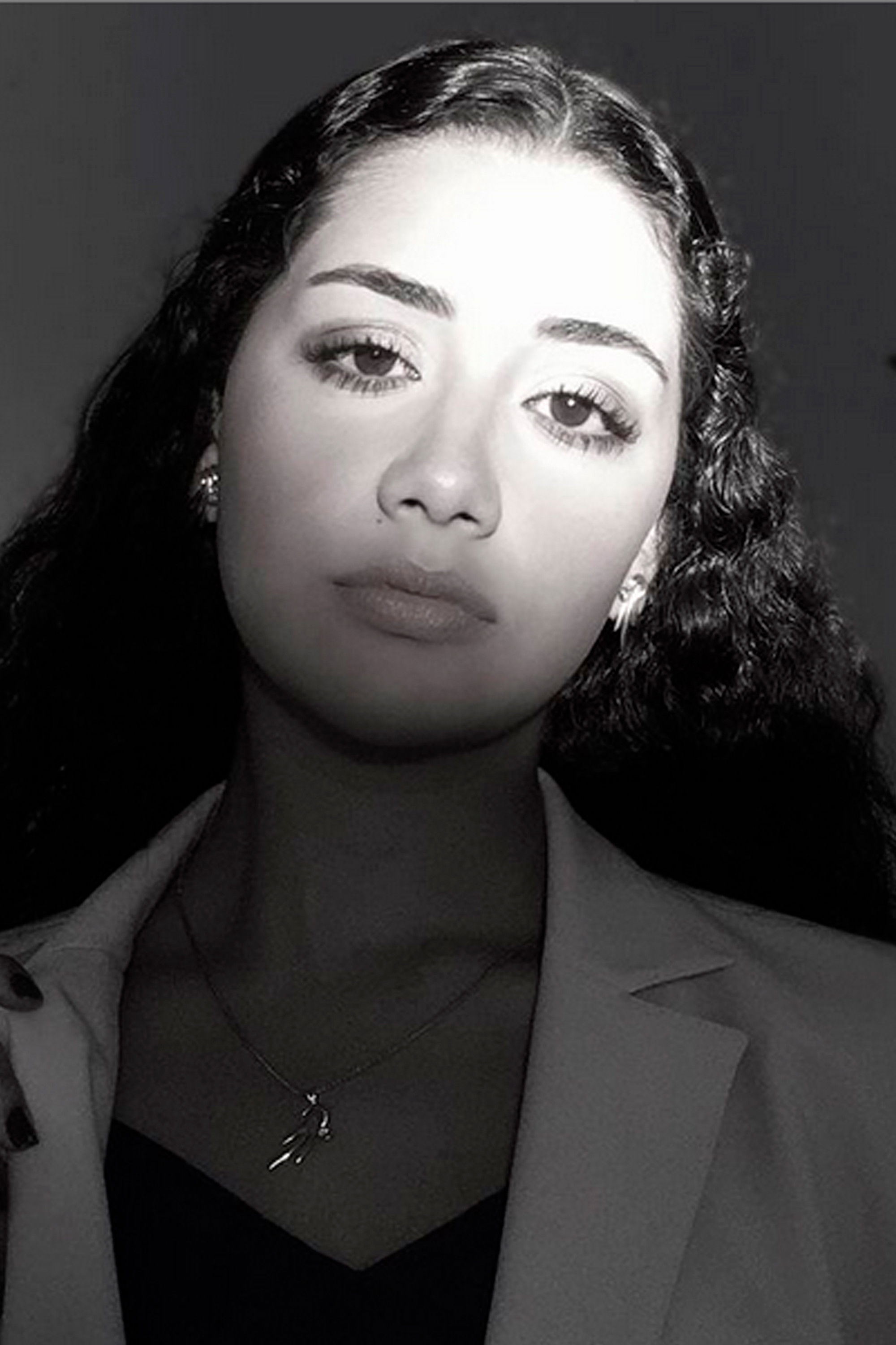 Isabella Argudín backdrop