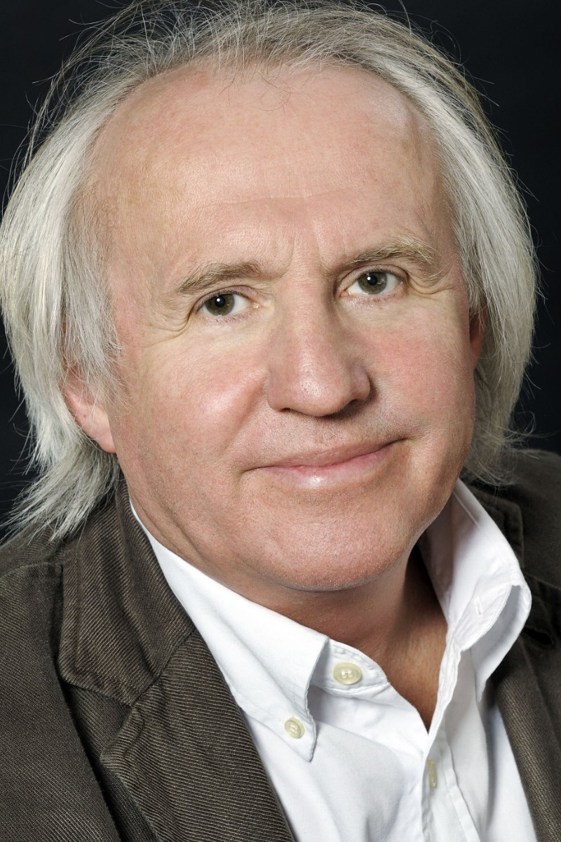 Olivier Saladin backdrop