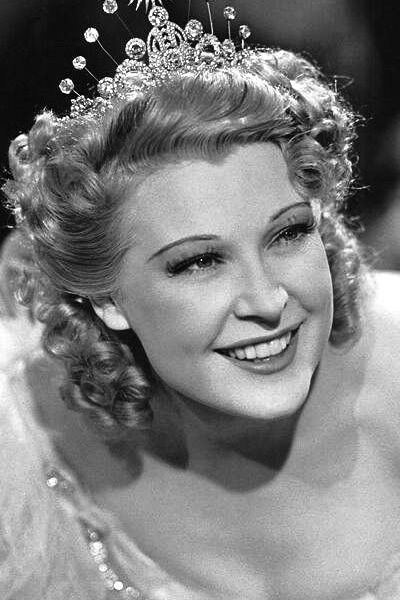 Miliza Korjus backdrop