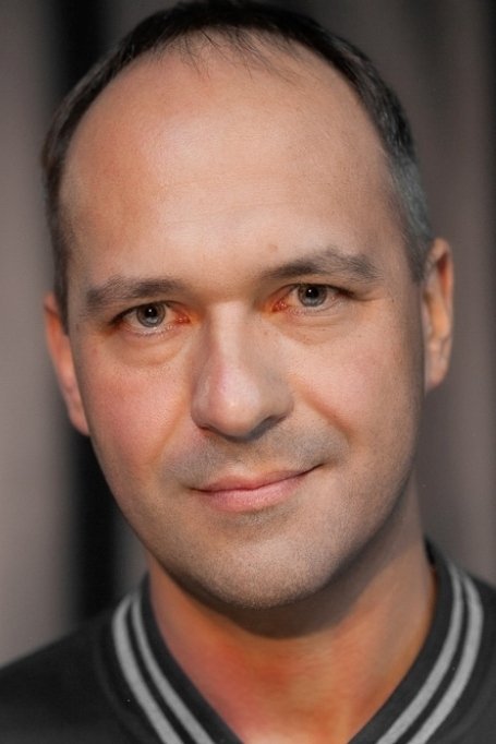 Oleksandr Papusha backdrop