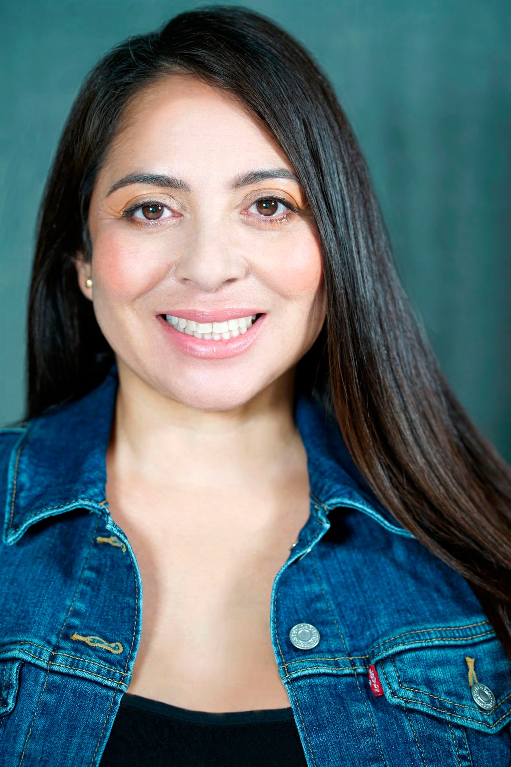 Jacqueline Guido backdrop