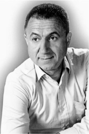 Yuri Nevgamonny backdrop