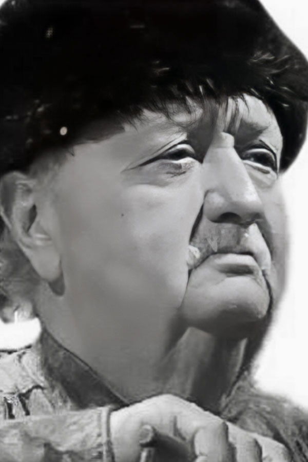 Guillermo Marín backdrop