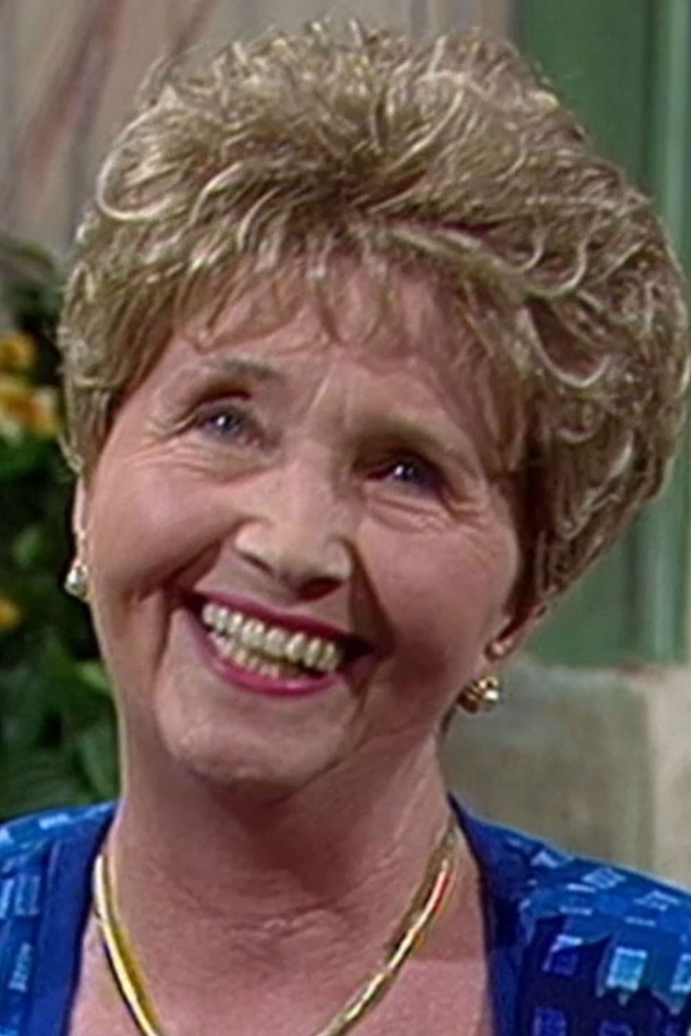 Ruth Mönch backdrop