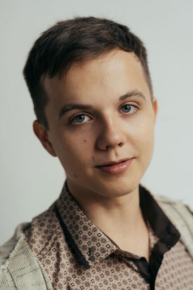 Kirill Mitrofanov backdrop