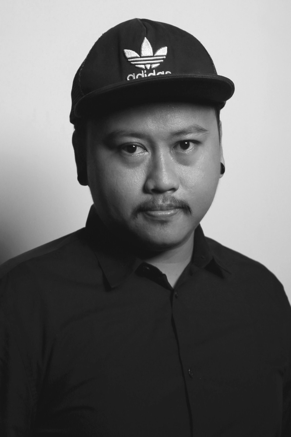 Eden Junjung backdrop