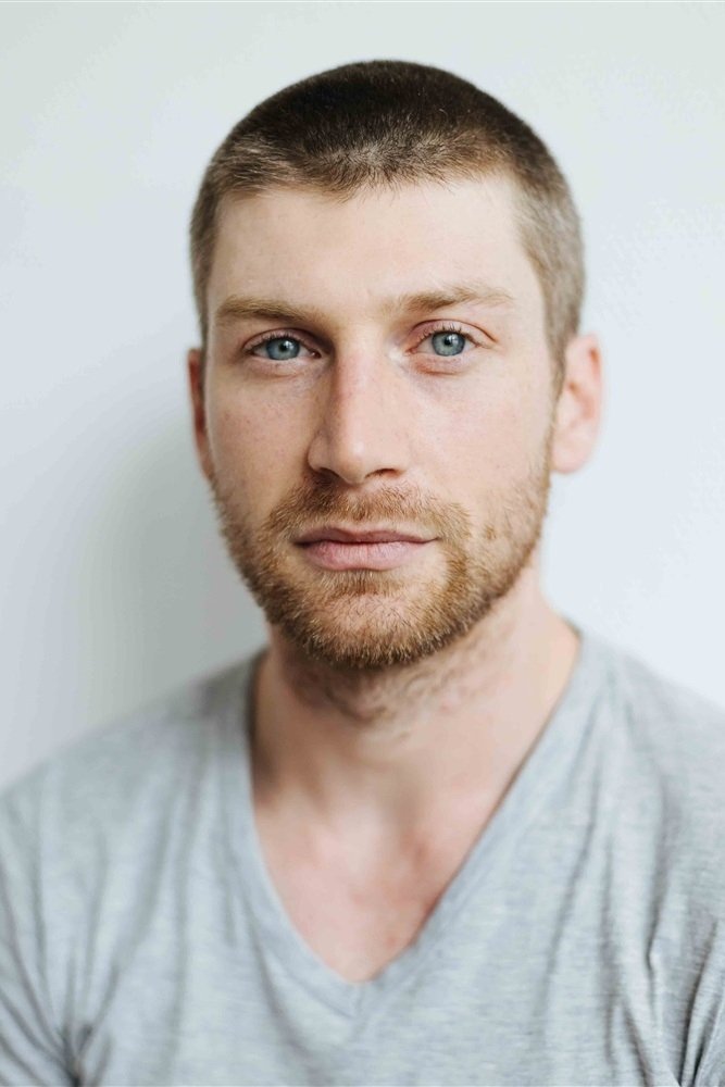 Antoine Berry Roger backdrop