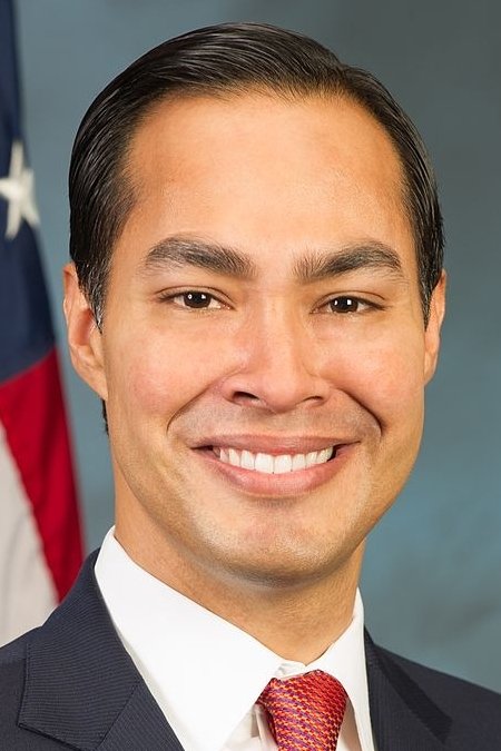 Julián Castro backdrop