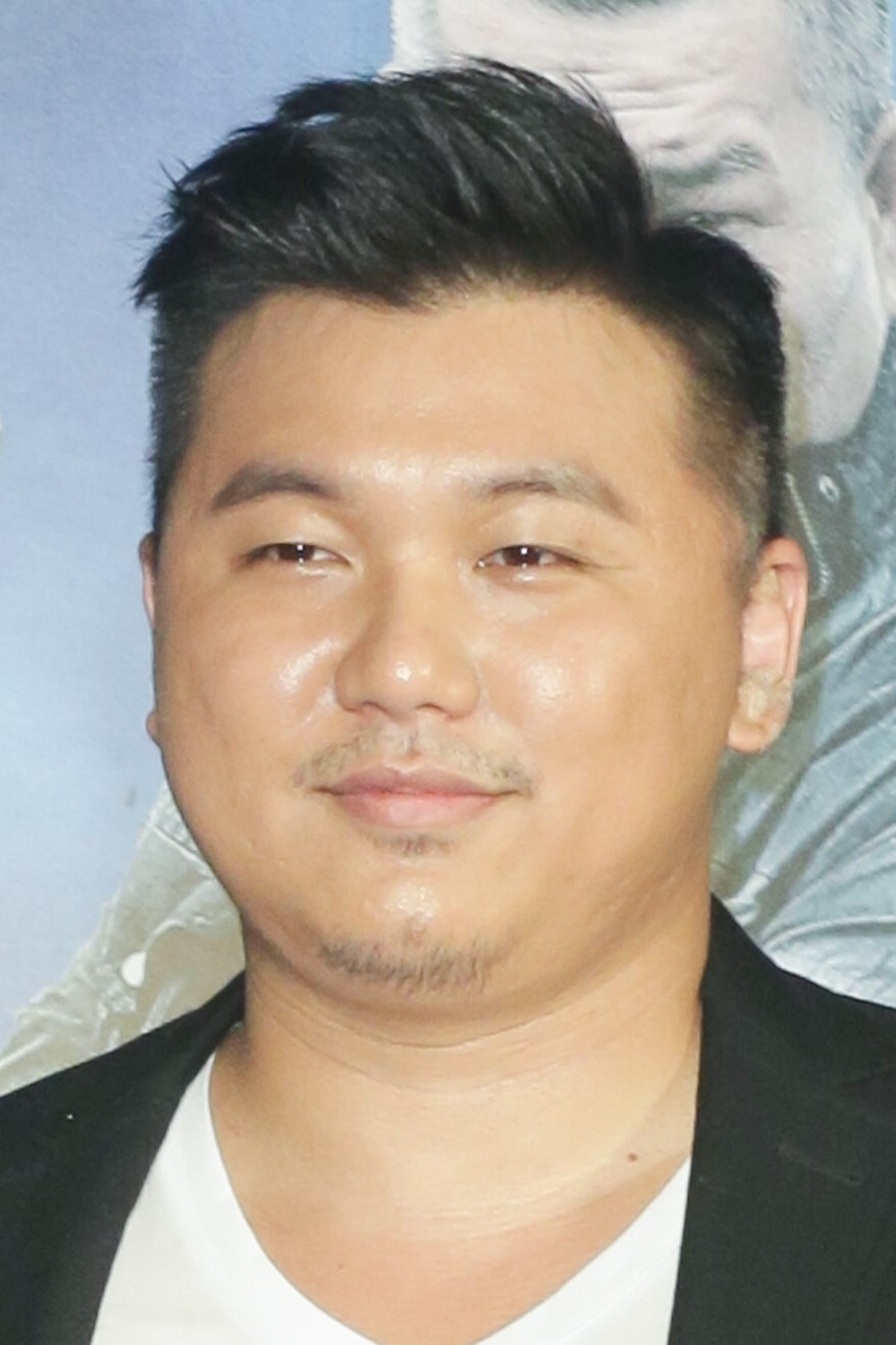 Wang Ding-Lin backdrop